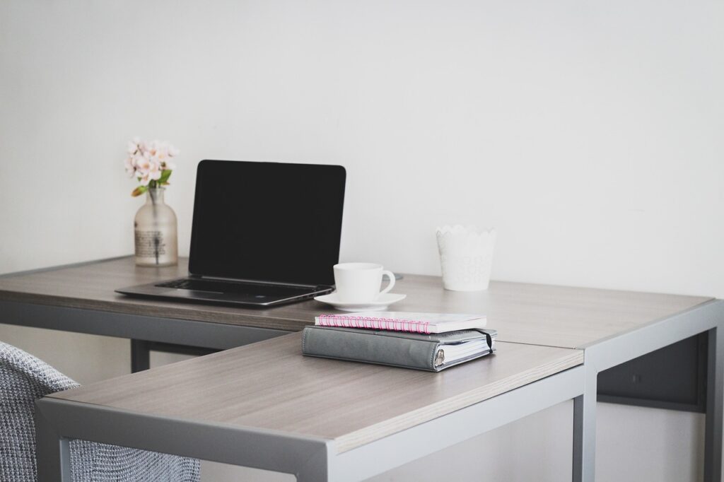 在宅勤務中におすすめのダイエットランチ宅食は？