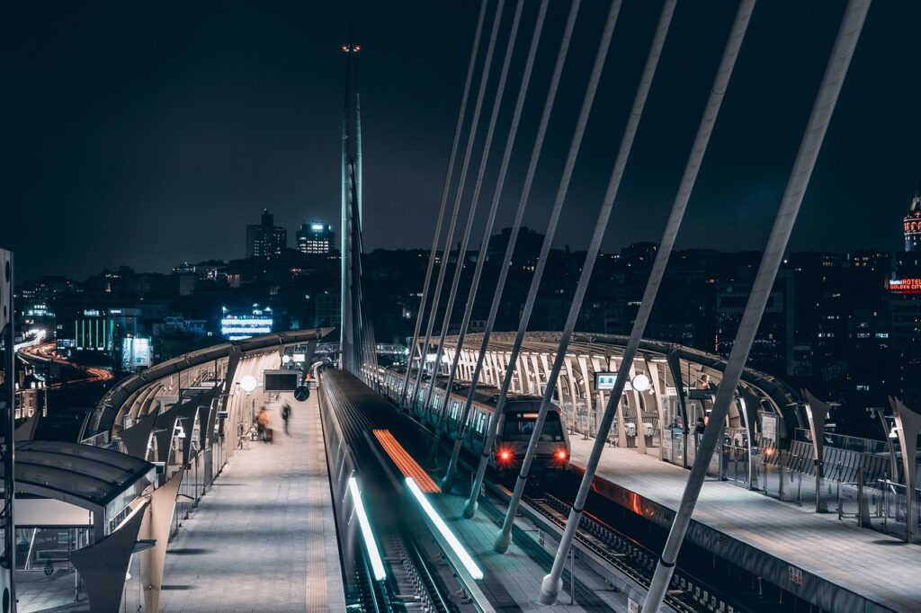 夜遅い時間でも安心！ダイエットに最適な宅配弁当は？