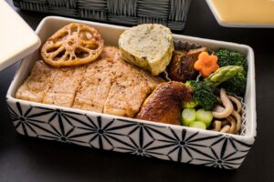 ダイエットに最適な宅配弁当とスムージーセットの選び方は？