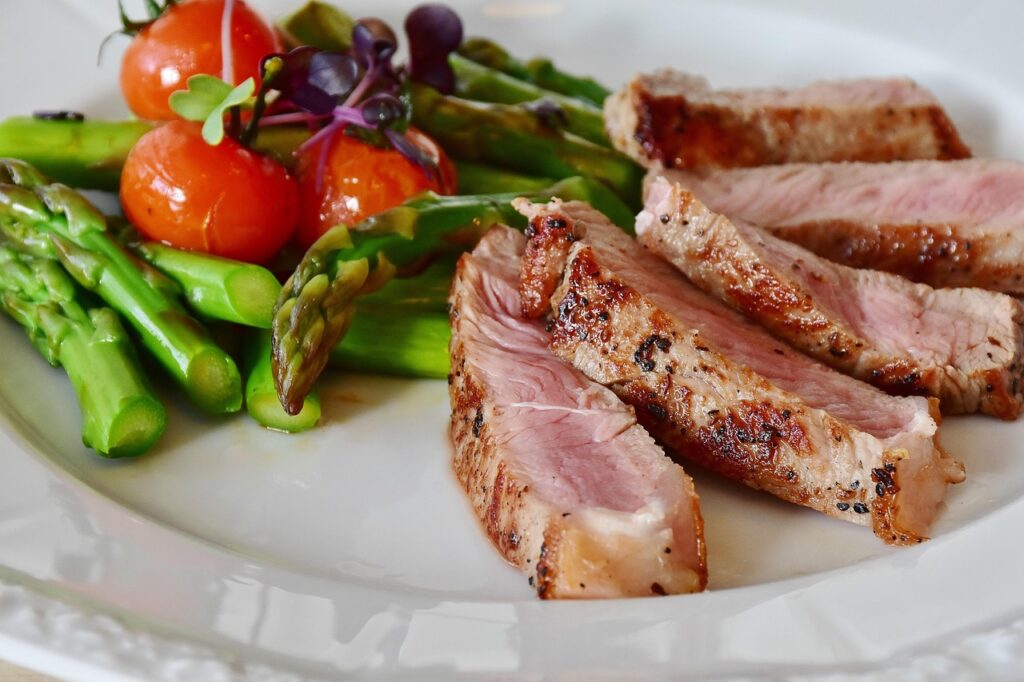 宅配弁当で手軽にできるダイエット向けの低糖質メニューは？